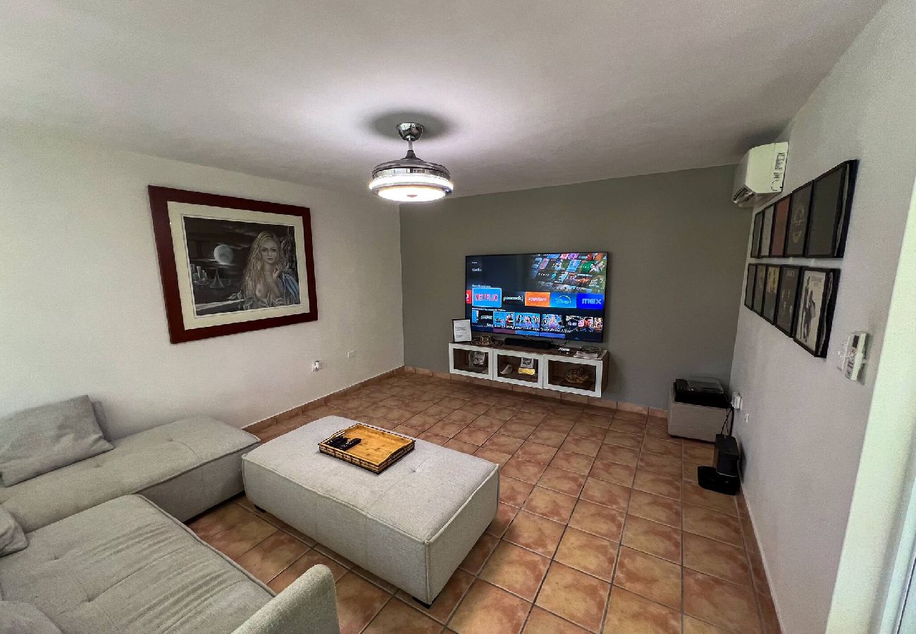 Villa in Dorado - Villa Merchan - 8 Guests - 4BR & 4 Bathrooms 