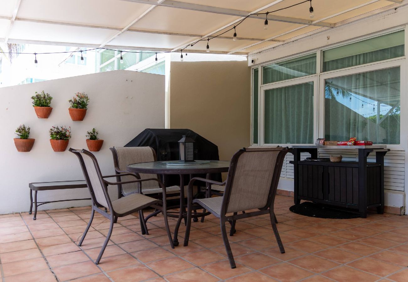 Villa in Dorado - Villa Merchan - 8 Guests - 4BR & 4 Bathrooms 
