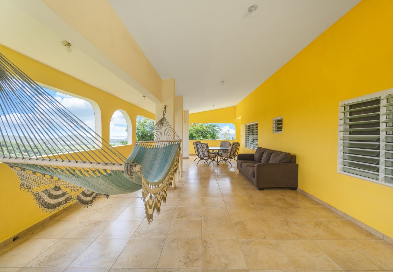 House in Fajardo - Hilltop Getaway with Huge Terrace 