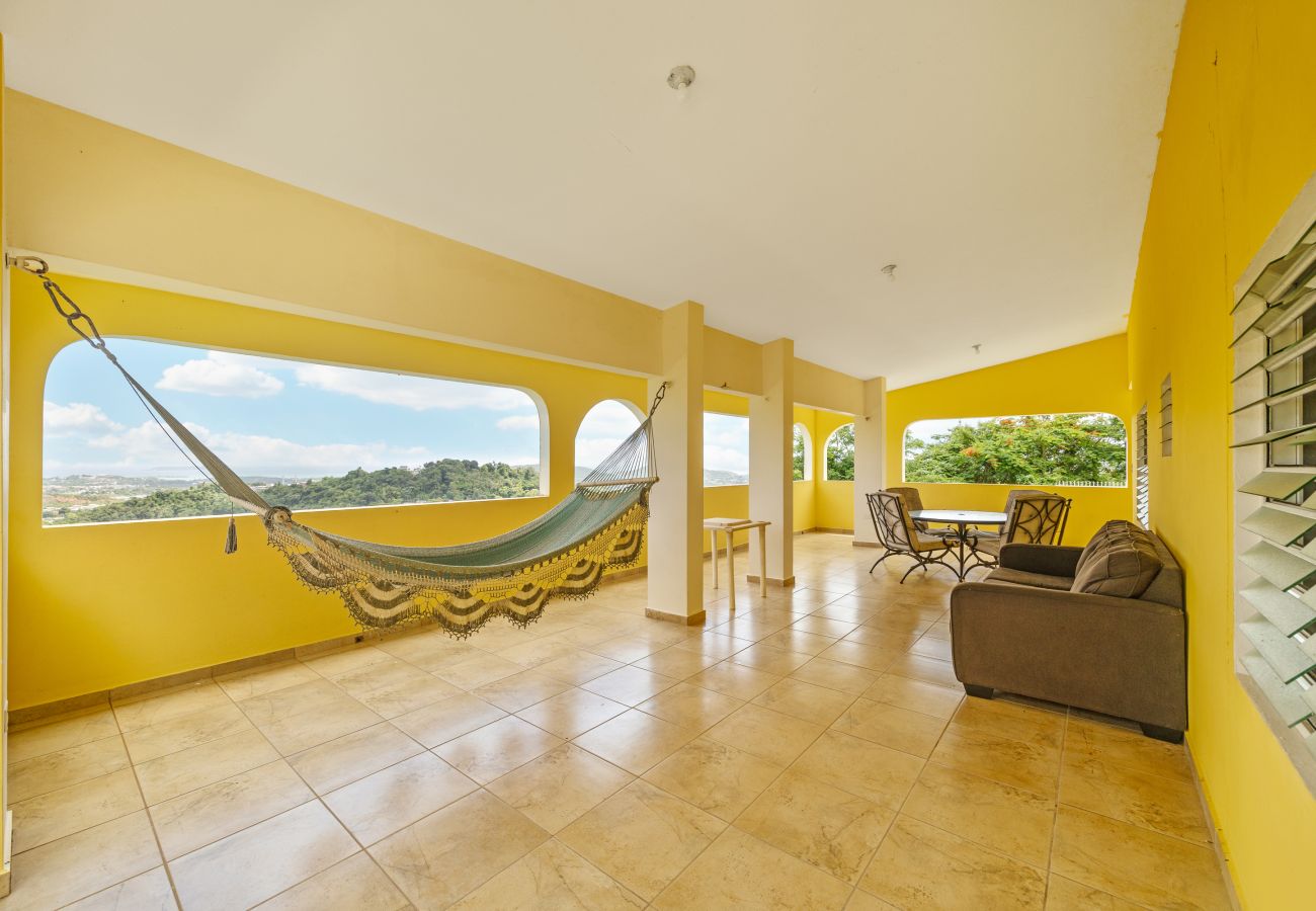 House in Fajardo - Hilltop Getaway with Huge Terrace 