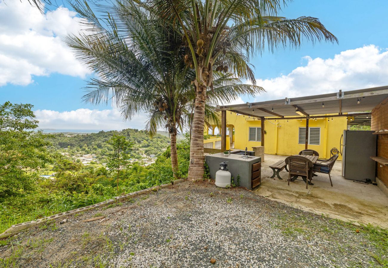 House in Fajardo - Hilltop Getaway with Huge Terrace 