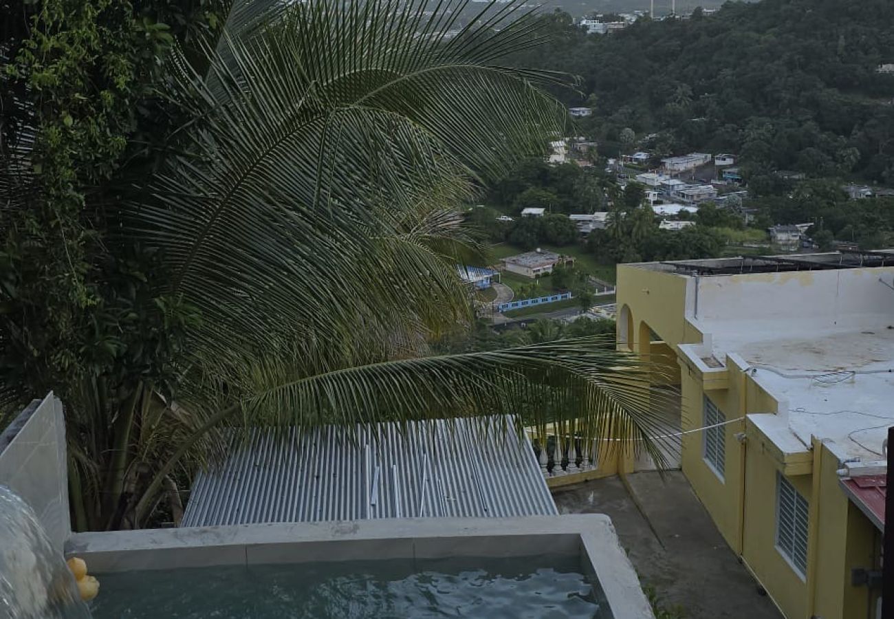 House in Fajardo - Hilltop Getaway with Huge Terrace 