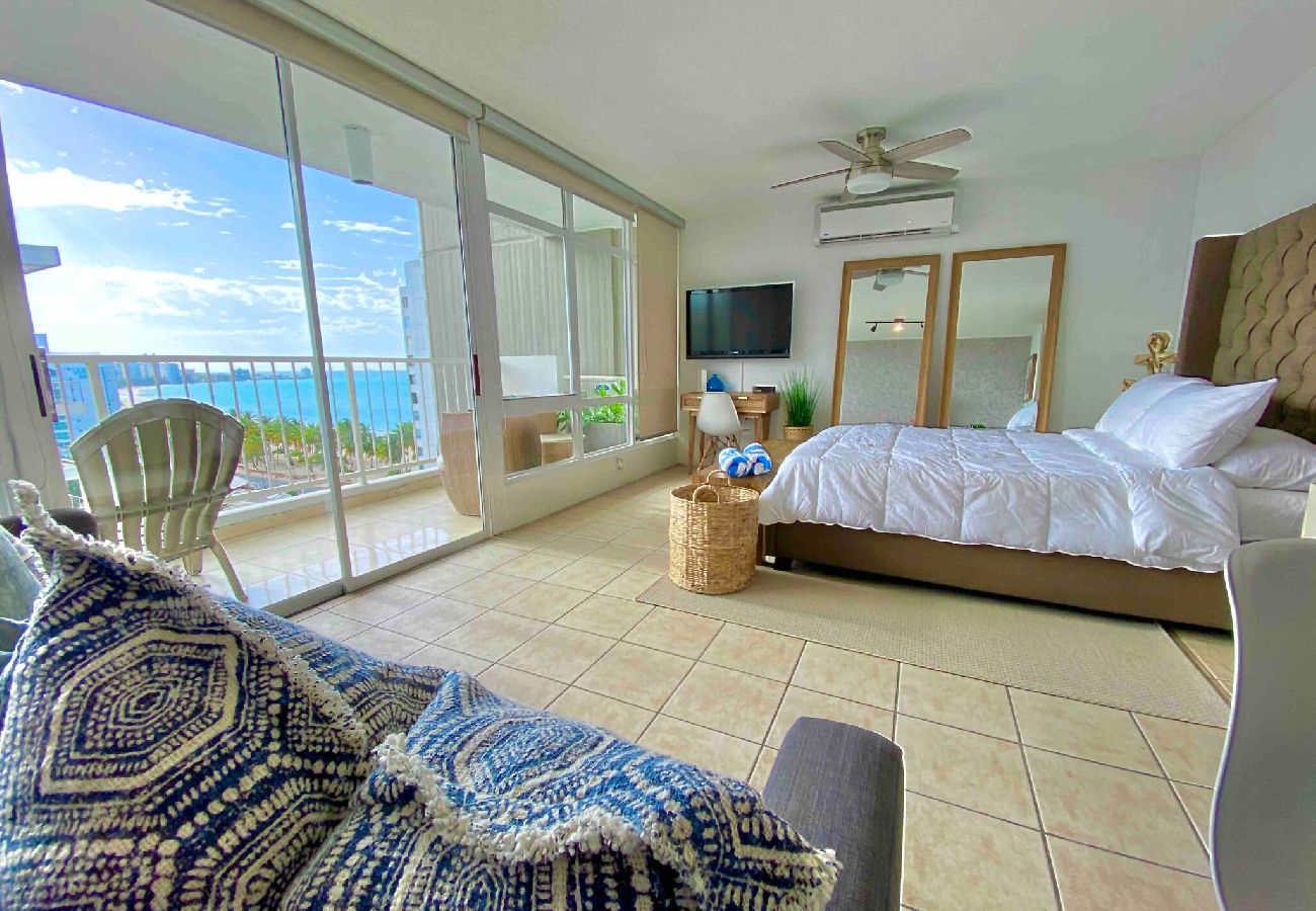 Apartment in Luquillo - Amazing sunset/ ocean view beachfront studio 