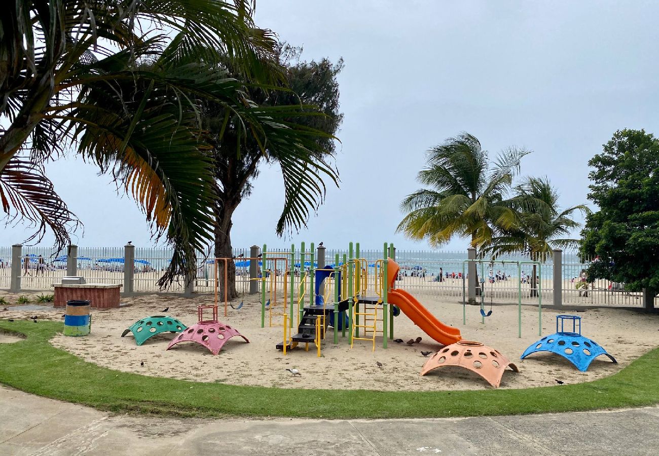 Apartment in Luquillo - Amazing sunset/ ocean view beachfront studio 