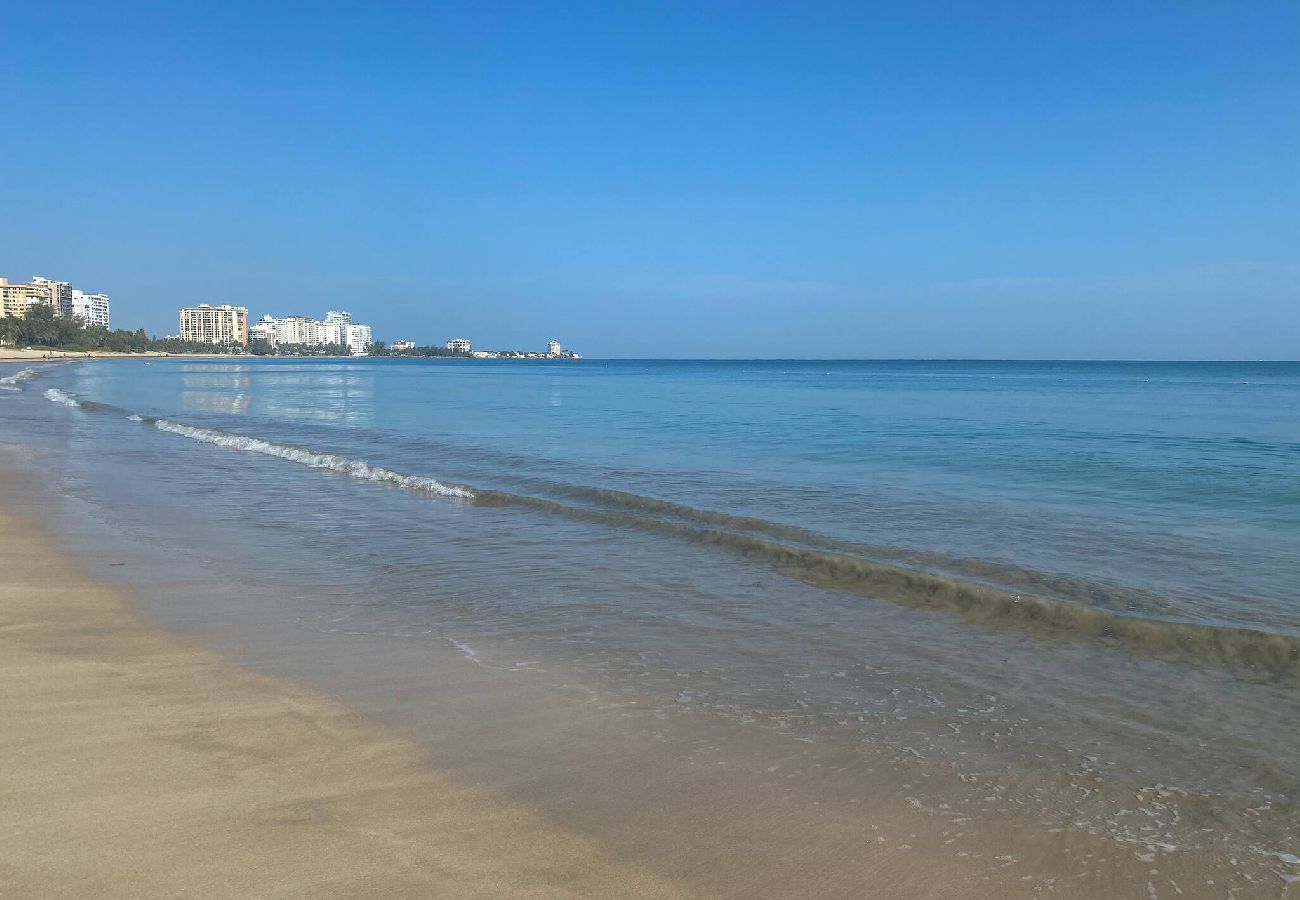 Apartment in Luquillo - Amazing sunset/ ocean view beachfront studio 