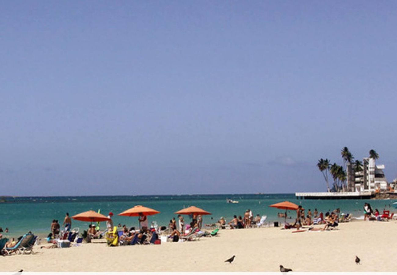 Apartment in Luquillo - Amazing sunset/ ocean view beachfront studio 