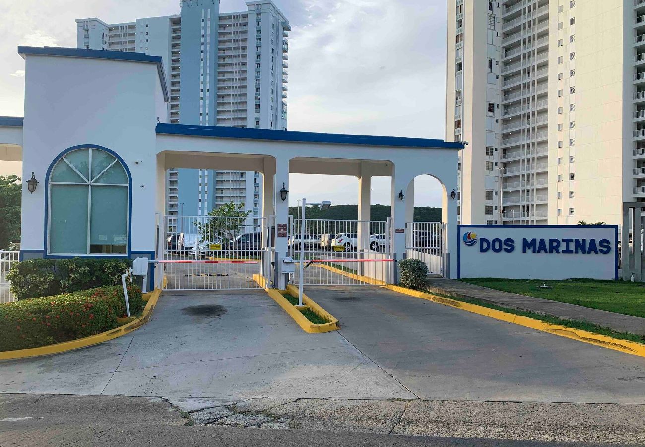 Condominium in Fajardo - Oceanfront Oasis: Panoramic Views & Marina Access 
