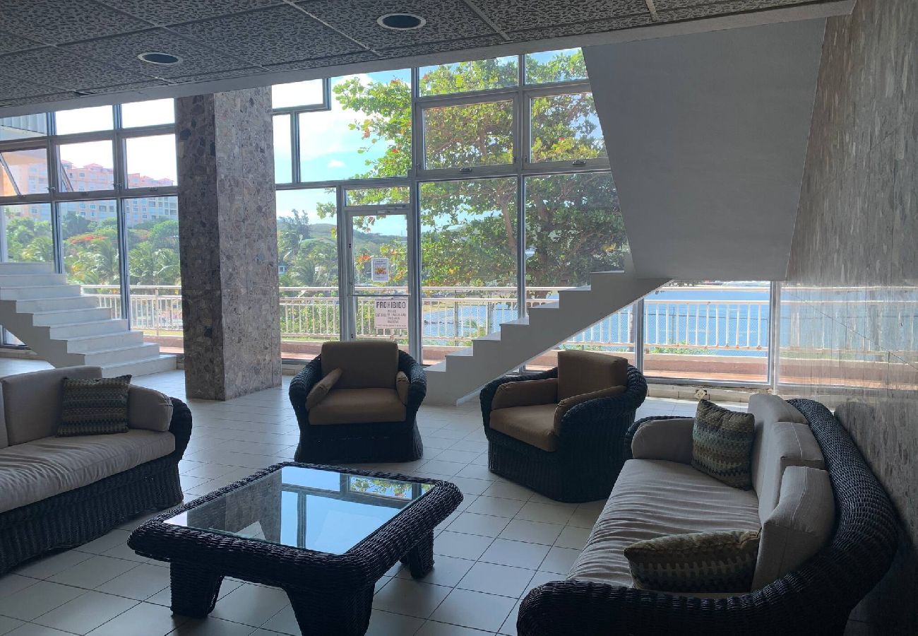 Condominium in Fajardo - Oceanfront Oasis: Panoramic Views & Marina Access 