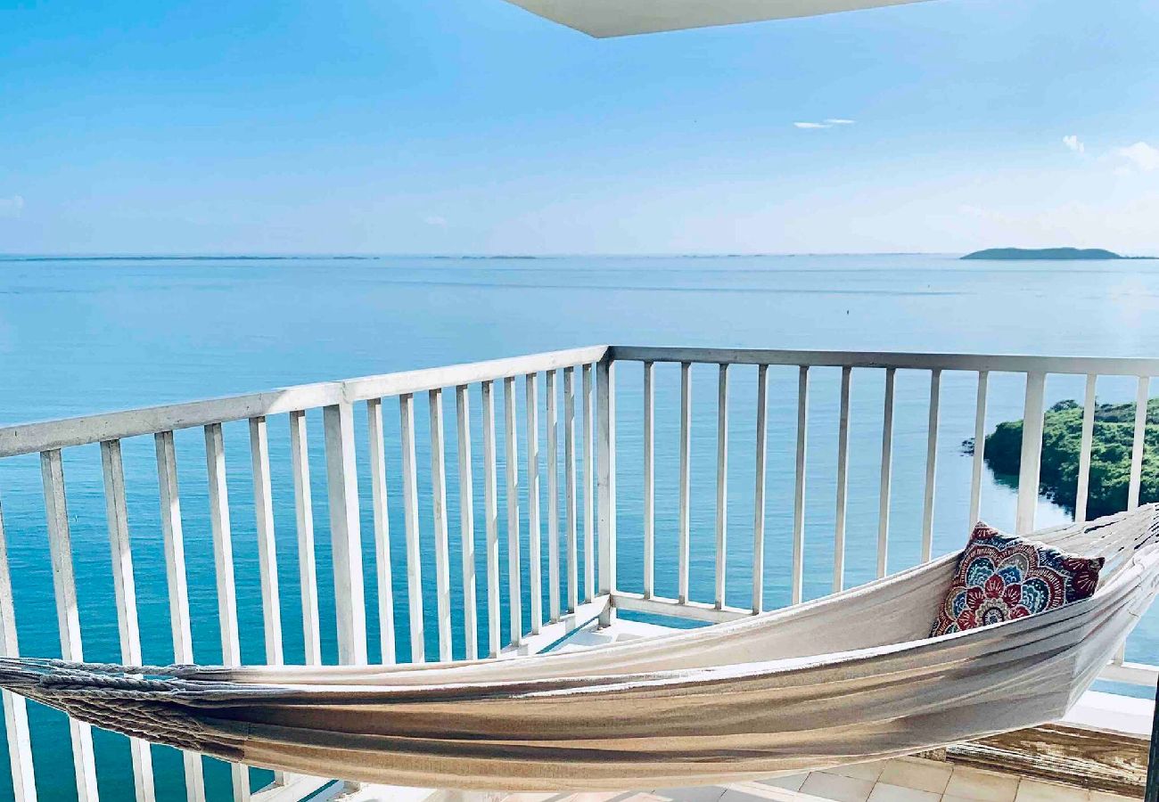 Apartment in Fajardo - Fajardo Oceanfront: Marina Views, Wi-Fi & Pool 