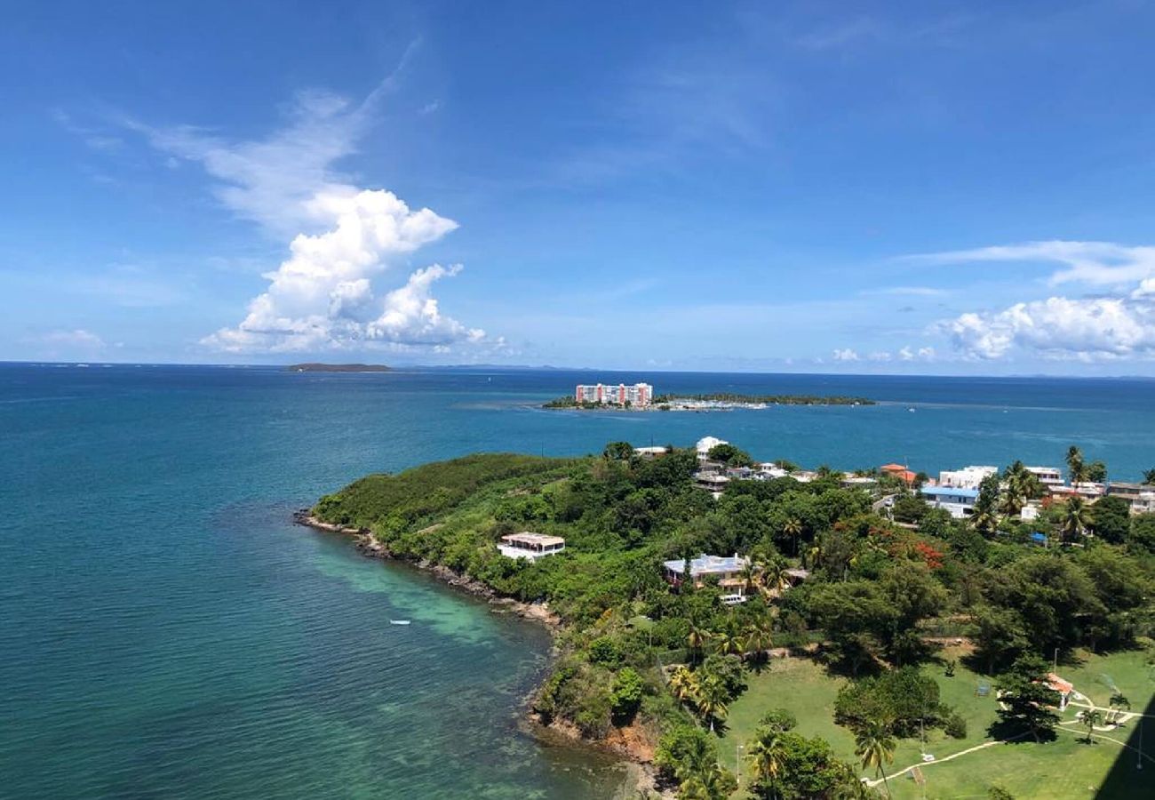 Apartment in Fajardo - Fajardo Oceanfront: Marina Views, Wi-Fi & Pool 