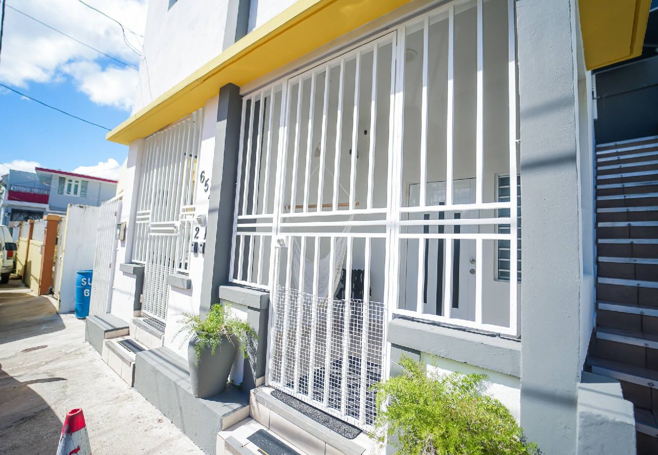 Apartment in San Juan - Beautiful 2 Bedroom in Miramar! 