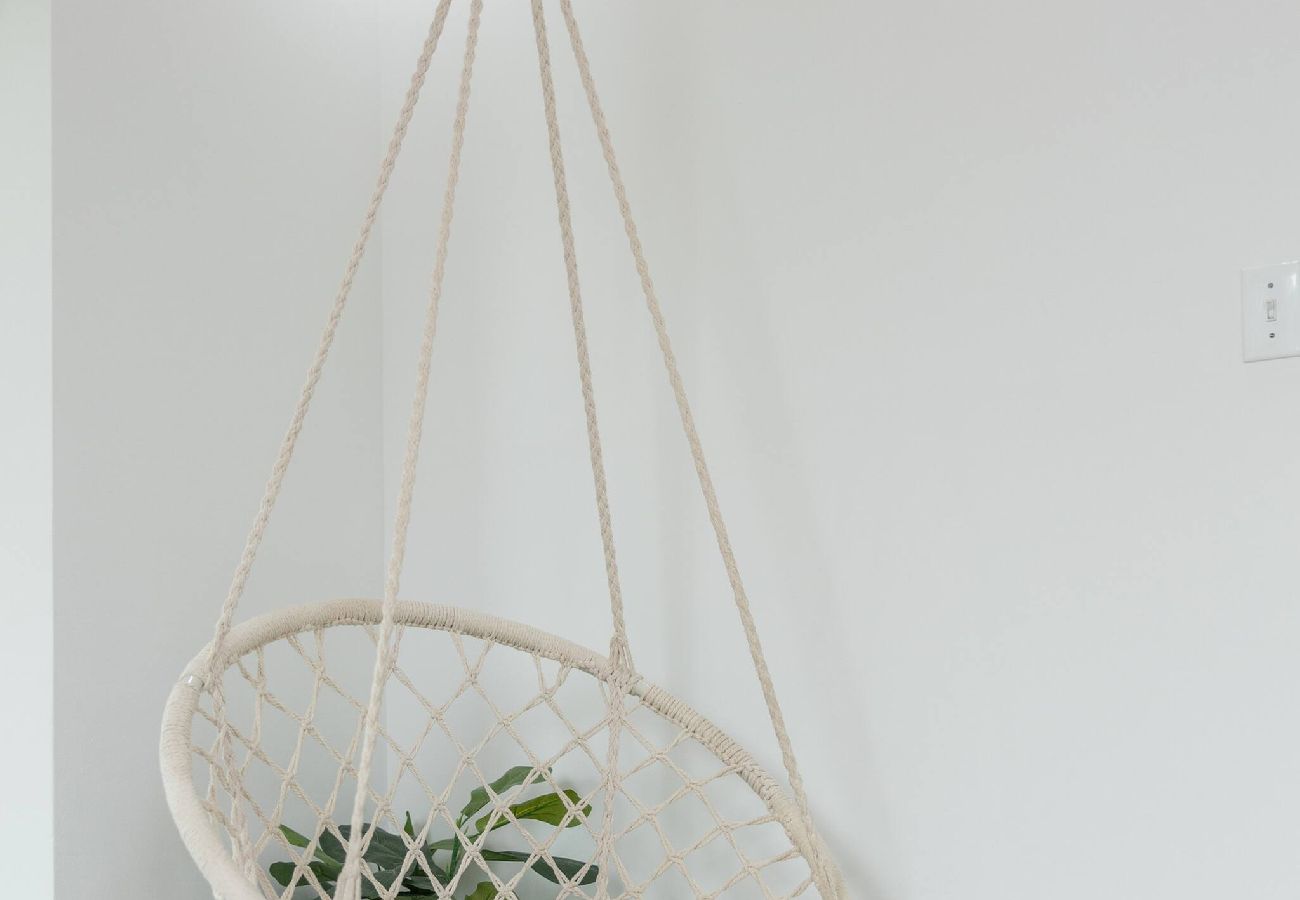 Apartment in San Juan - Centric, Spacious, Stylish Miramar Unit, Sleeps 4 