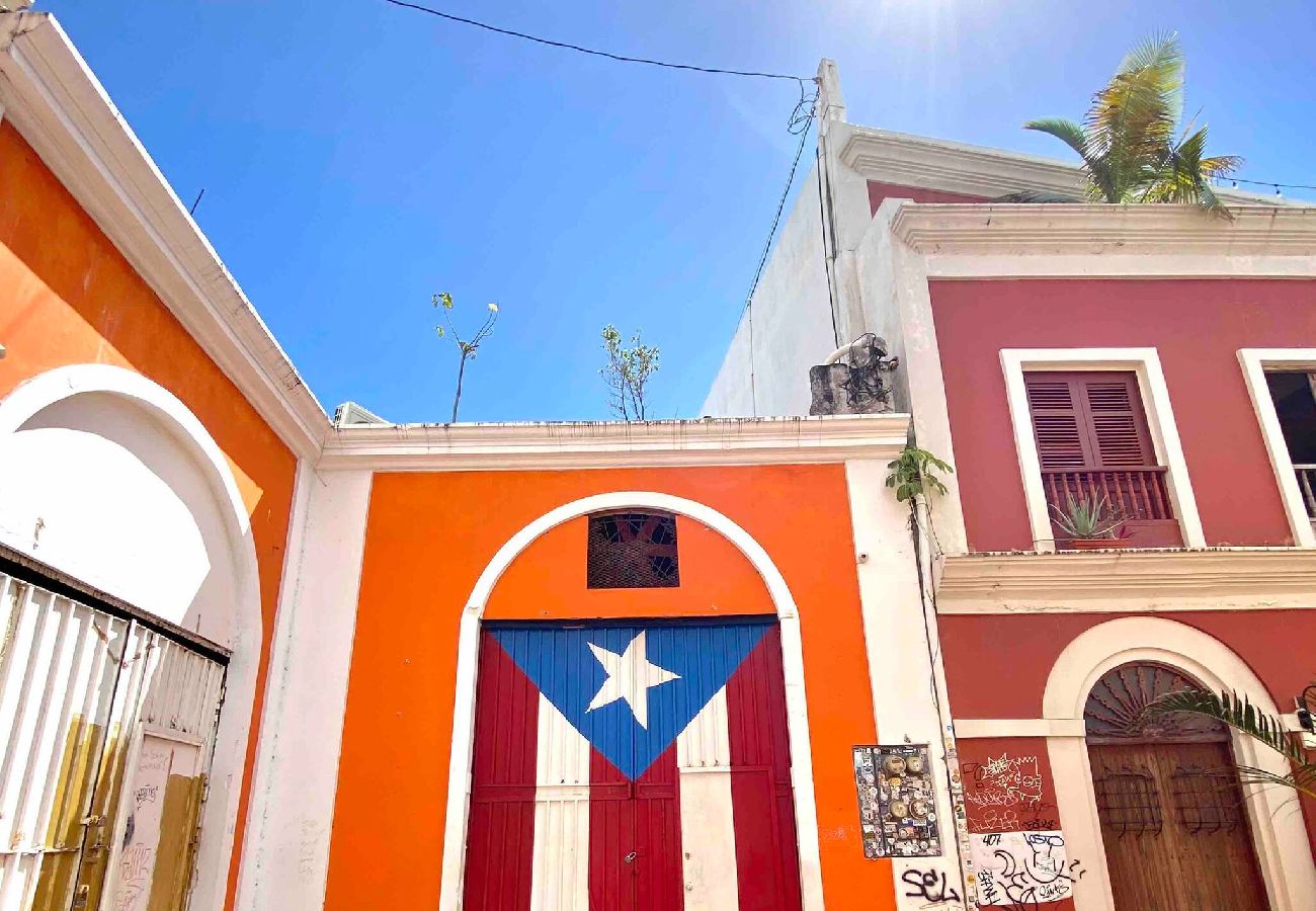 Apartment in San Juan - Old San Juan Colonial Gem 