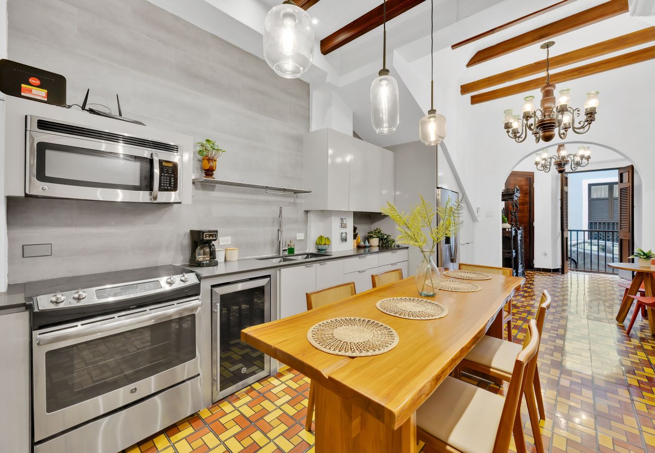 Apartment in San Juan - Old San Juan Colonial Gem 