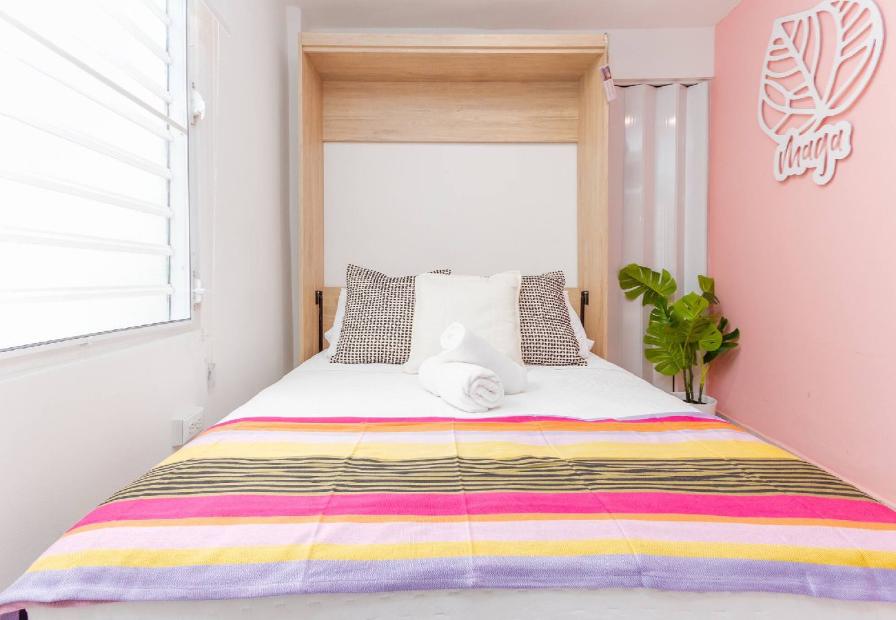 Apartment in San Juan - Centric and Cozy Studio In The Heart of Miramar 