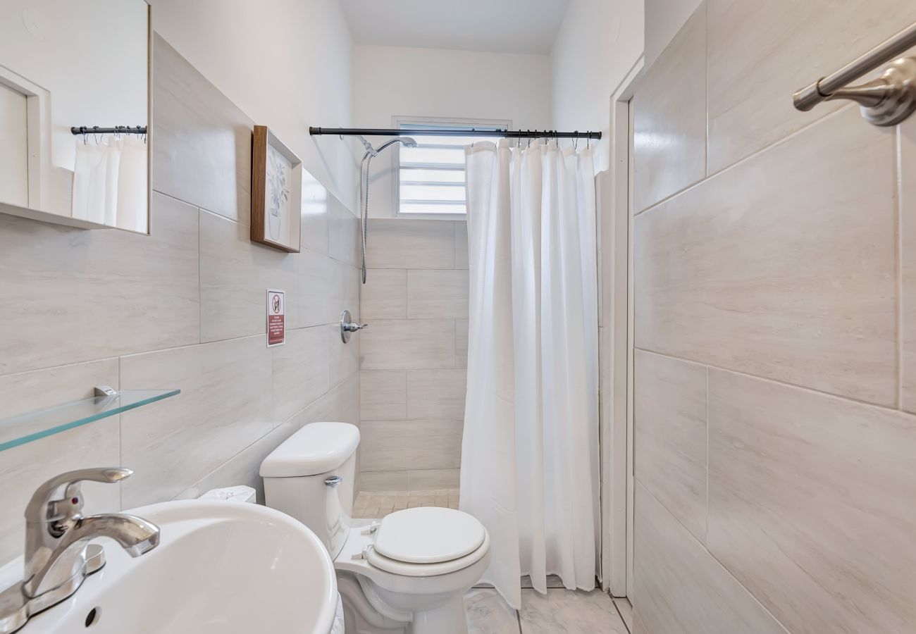 Apartment in San Juan - Bright, Centric and Cozy Studio In The Heart of Miramar 