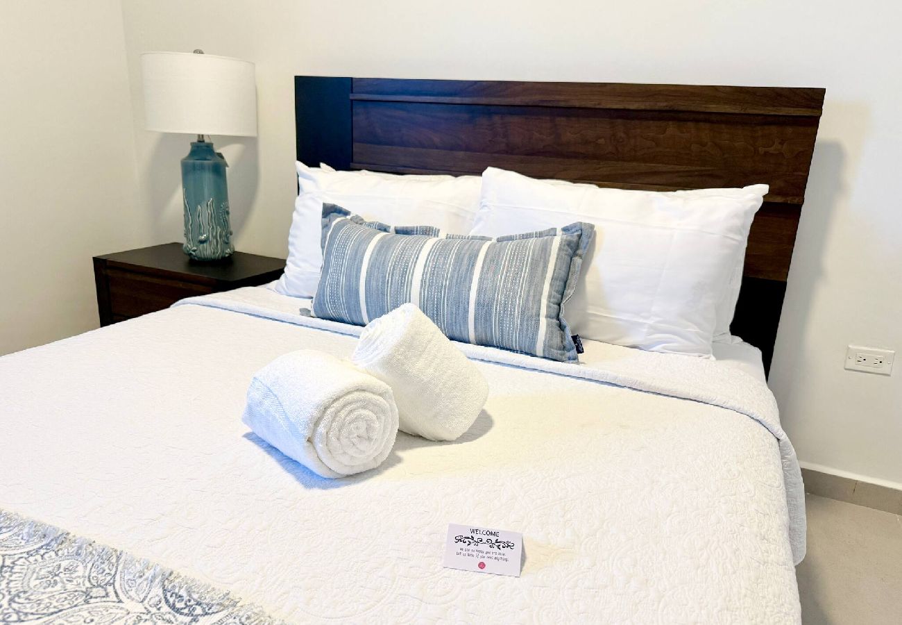 Apartment in San Juan - Brisamare Apt 5 |  2BR  | Pool, BBQ, Generator 