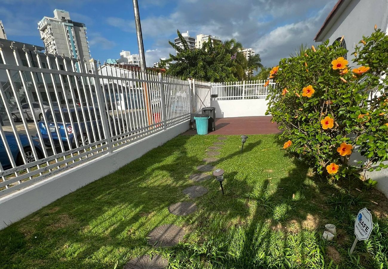 Apartment in Carolina - Charming apartment 5' walk to the beach 