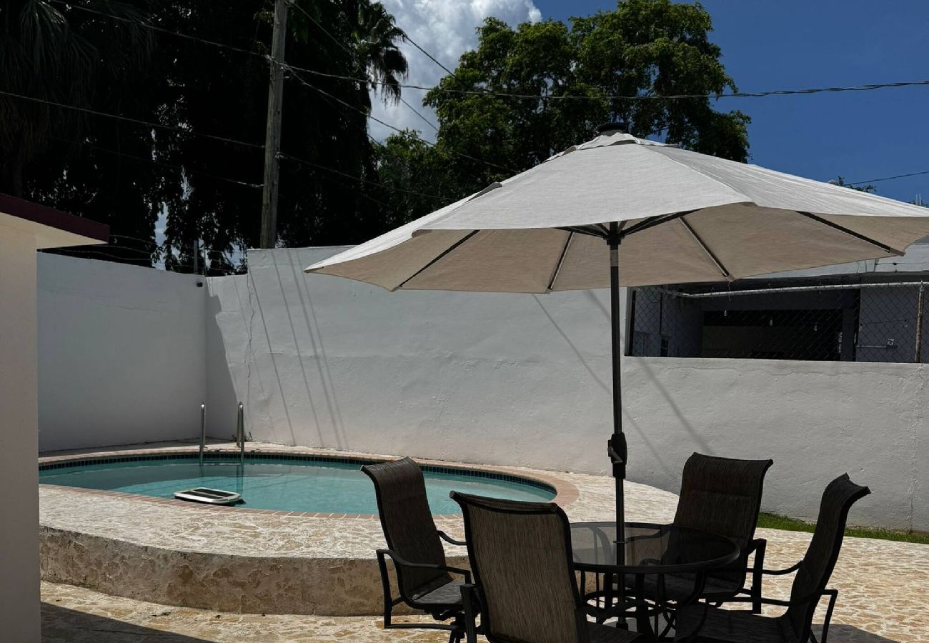 Apartment in Carolina - Charming apartment 5' walk to the beach 