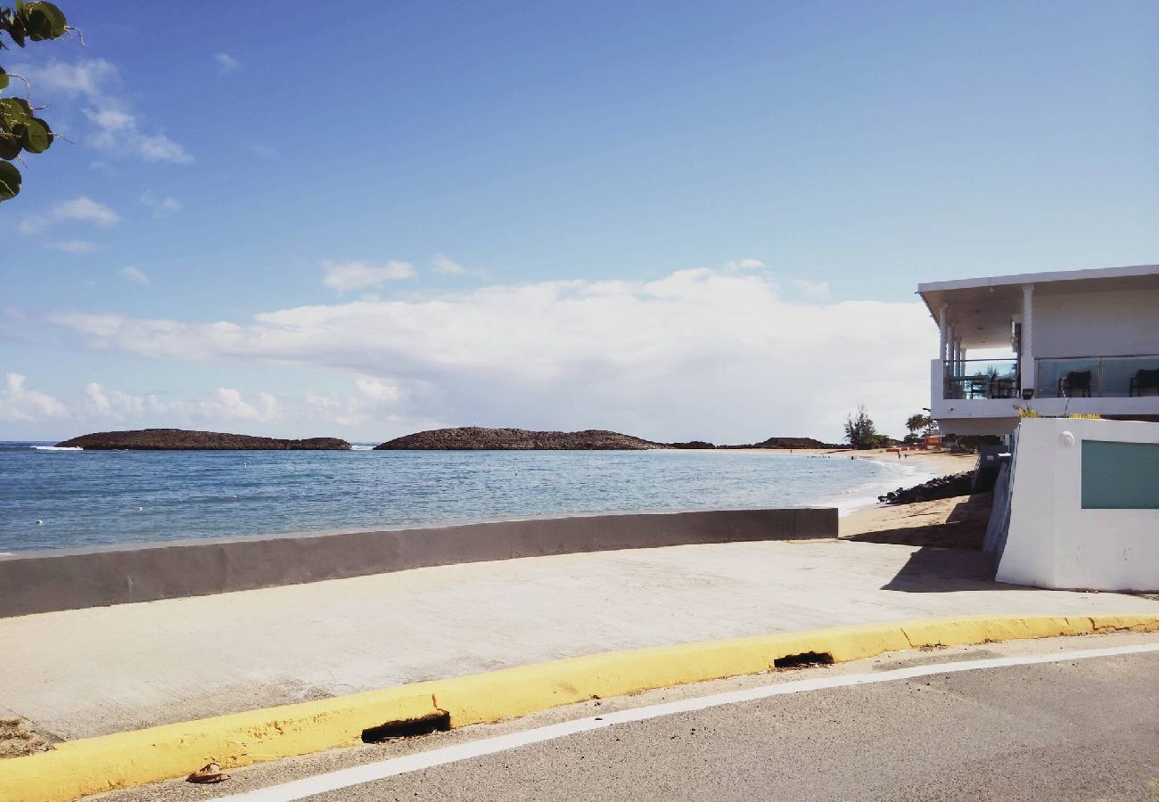 Apartment in Vega Baja - Cozy One-Bedroom Apartment for 4 Guests Near the Beach