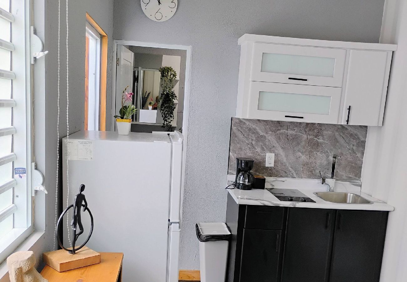 Apartment in Vega Baja - Cozy One-Bedroom Apartment for 4 Guests Near the Beach