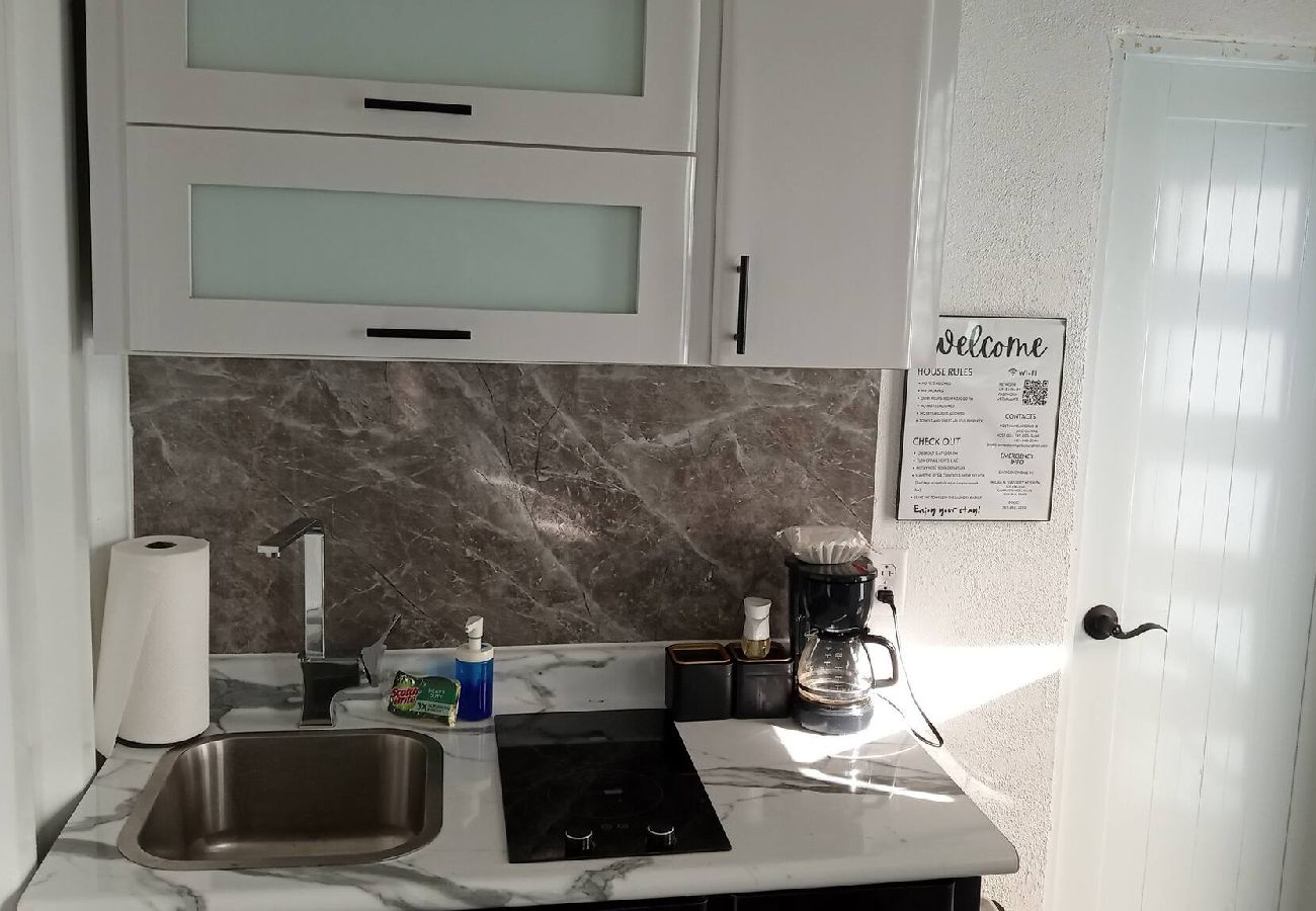 Apartment in Vega Baja - Cozy One-Bedroom Apartment for 4 Guests Near the Beach