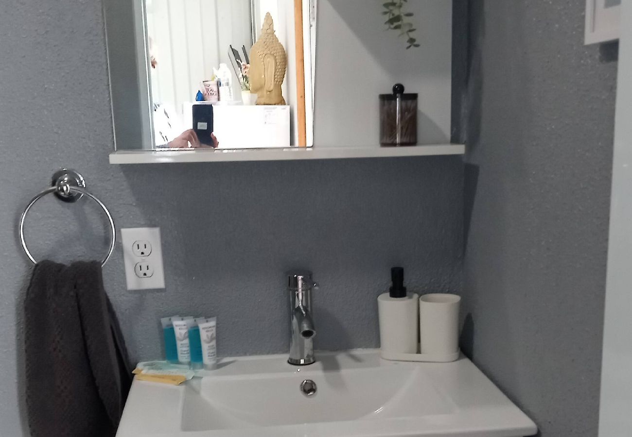 Apartment in Vega Baja - Cozy One-Bedroom Apartment for 4 Guests Near the Beach