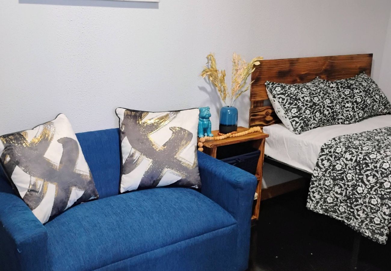 Apartment in Vega Baja - Cozy One-Bedroom Apartment for 4 Guests Near the Beach