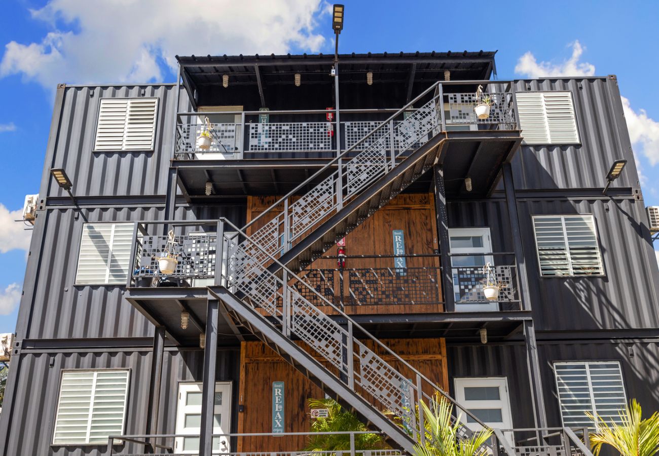 Apartment in Vega Baja - Charming 1-Bedroom Beach Apartment for 4