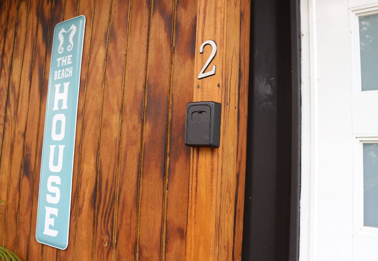 Apartment in Vega Baja - Cozy 1BR Beachside Apartment – Entre Olas 