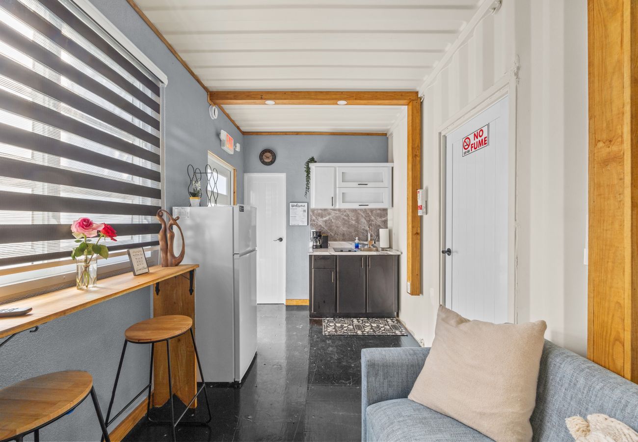 Apartment in Vega Baja - Comfortable 1BR Beachside Apartment – Sleeps 4