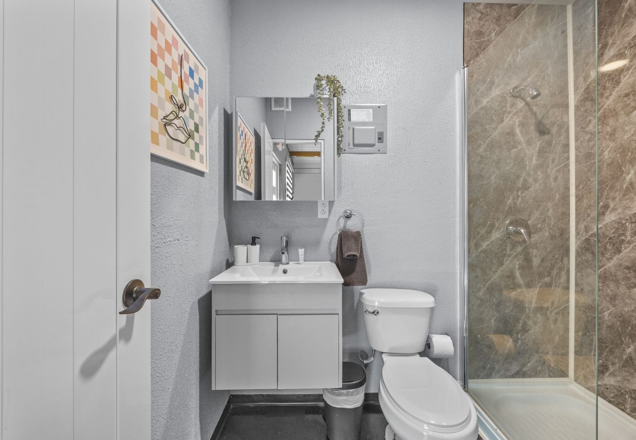 Apartment in Vega Baja - Comfortable 1BR Beachside Apartment – Sleeps 4