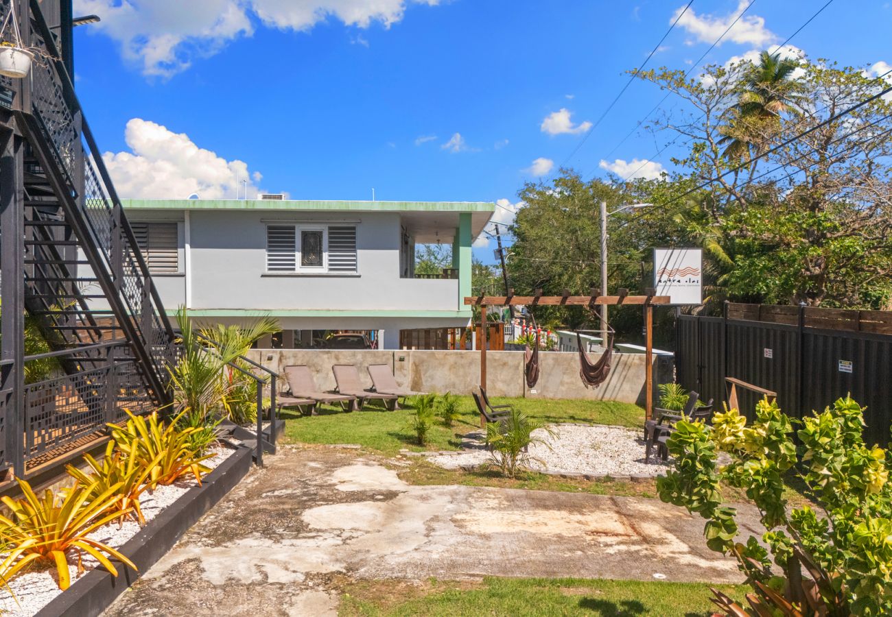 Apartment in Vega Baja - Comfortable 1BR Beachside Apartment – Sleeps 4