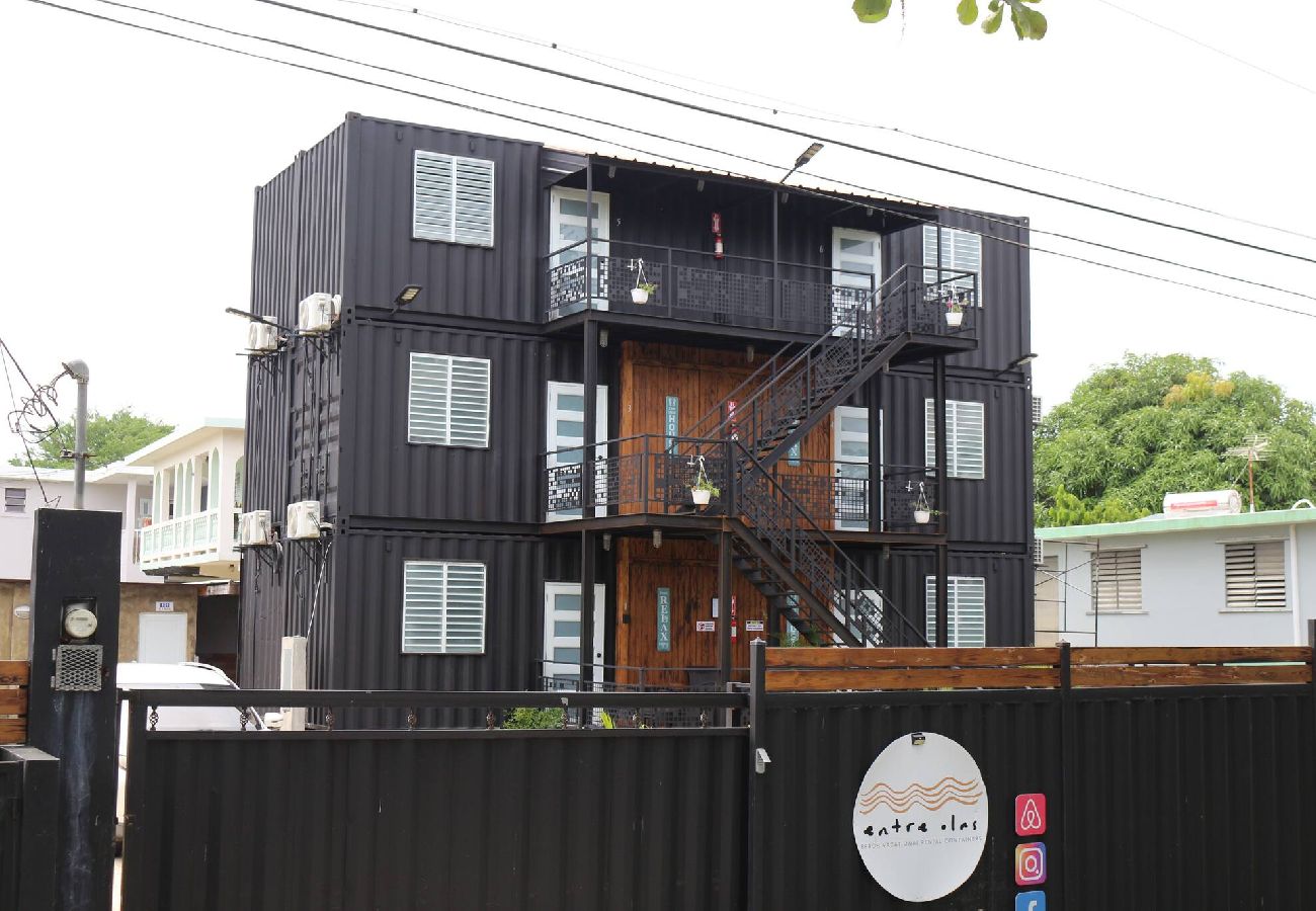 Apartment in Vega Baja - Beachside 1BR Apartment at Entre Olas – Sleeps 4