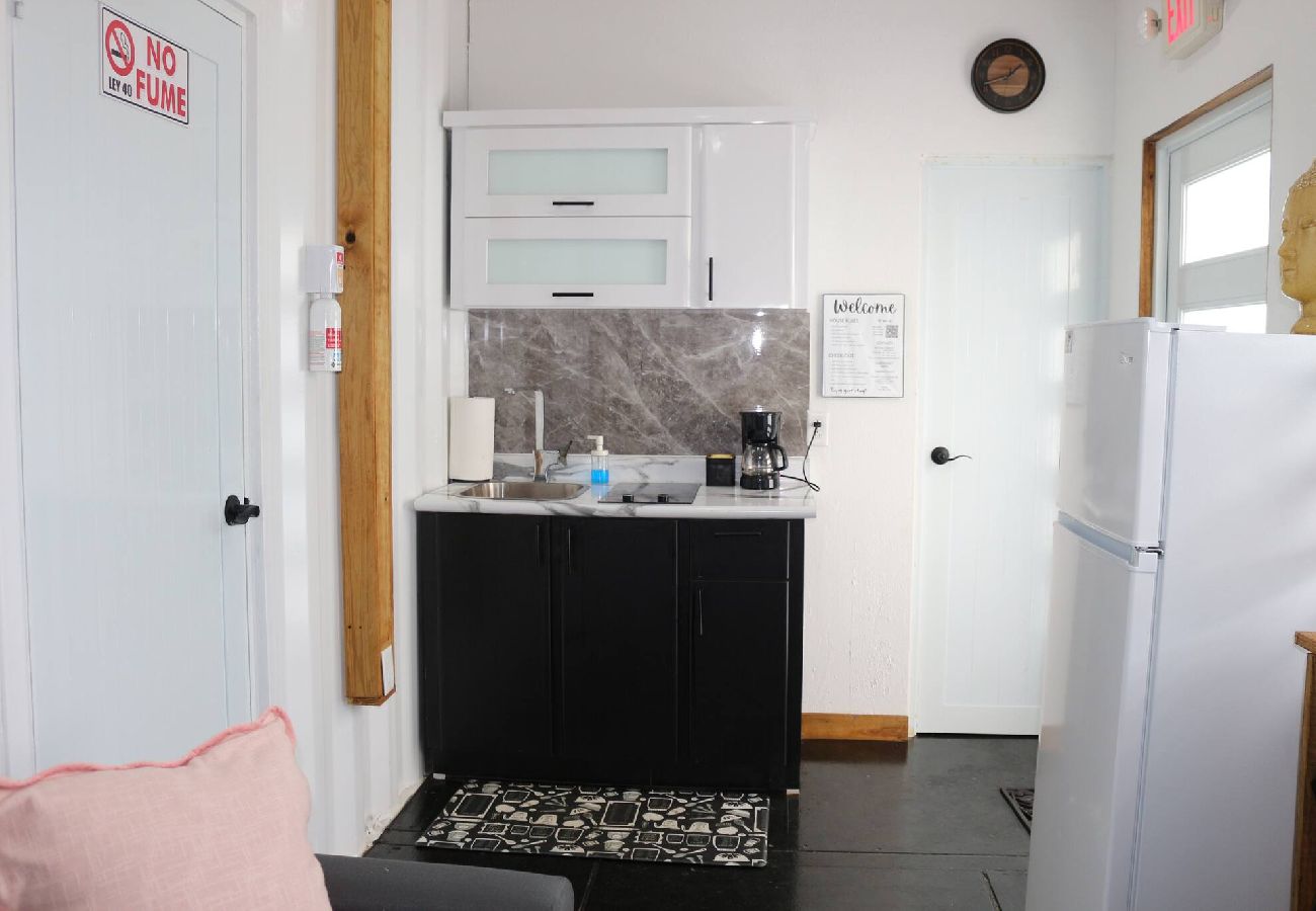 Apartment in Vega Baja - Beachside 1BR Apartment at Entre Olas – Sleeps 4