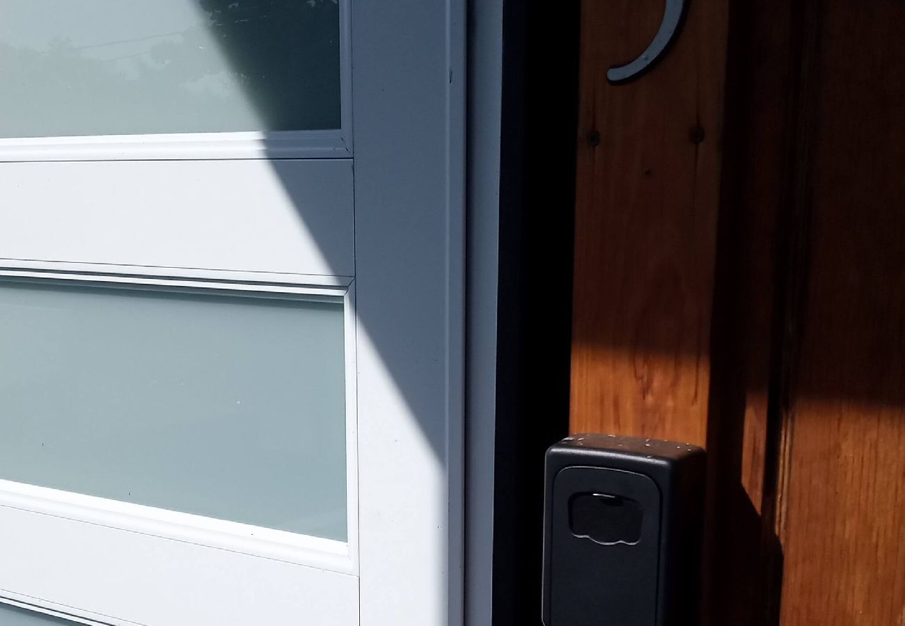 Apartment in Vega Baja - Beachside 1BR Apartment at Entre Olas – Sleeps 4