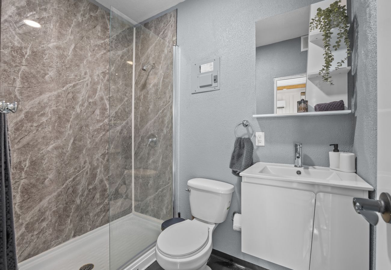 Apartment in Vega Baja - Sunny 1-Bedroom Beach Apartment for 4 Guests