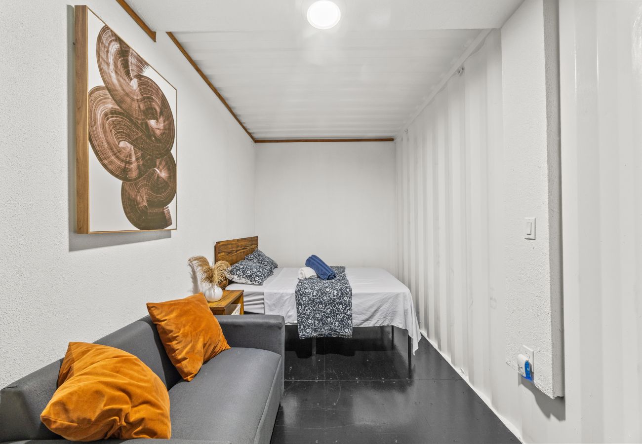 Apartment in Vega Baja - Sunny 1-Bedroom Beach Apartment for 4 Guests