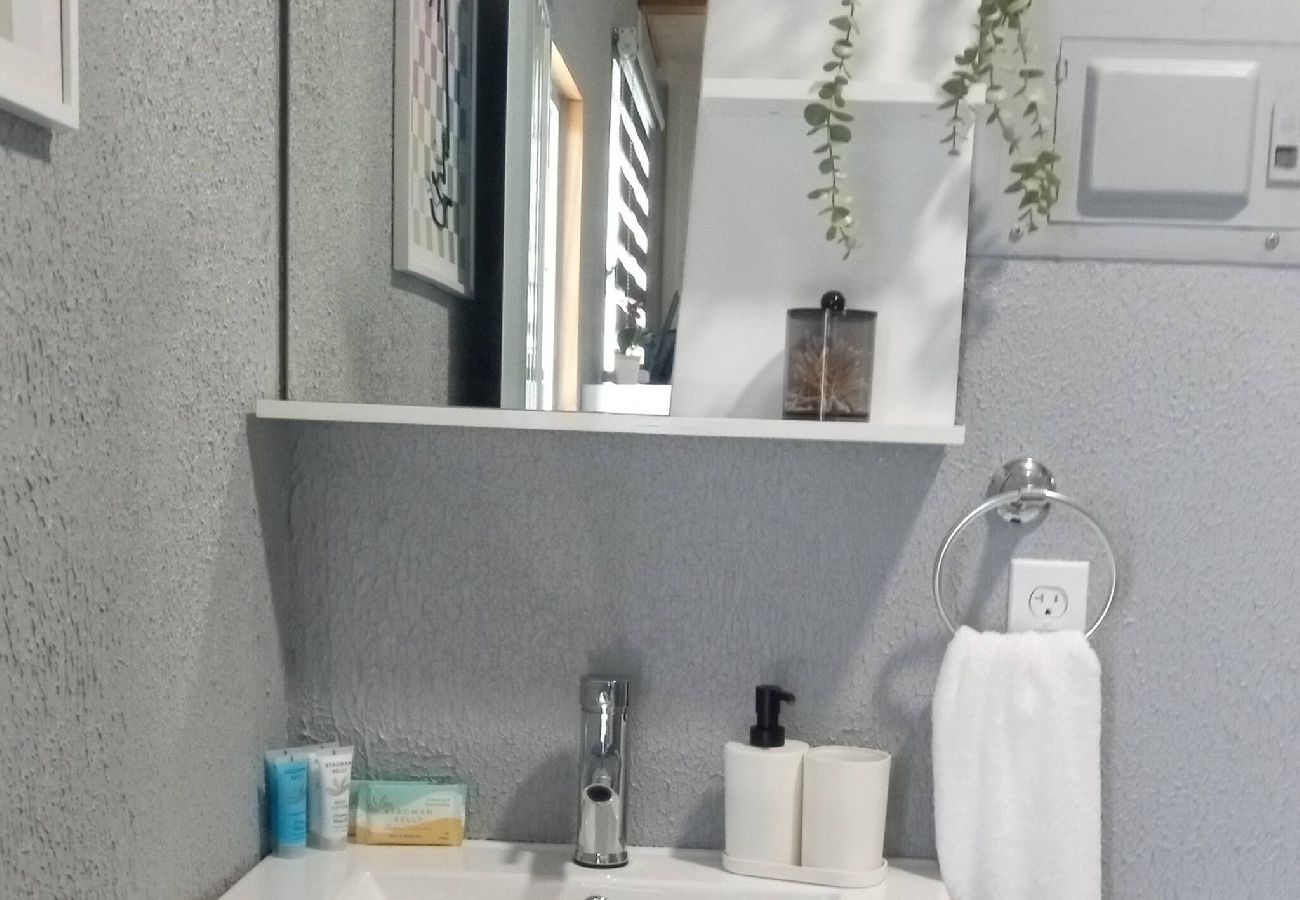 Apartment in Vega Baja - Cozy 1BR Apartment with Private Entrance –  Entre Olas 