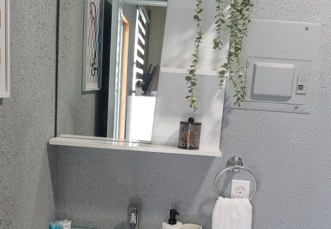 Apartment in Vega Baja - Cozy 1BR Apartment with Private Entrance –  Entre Olas 