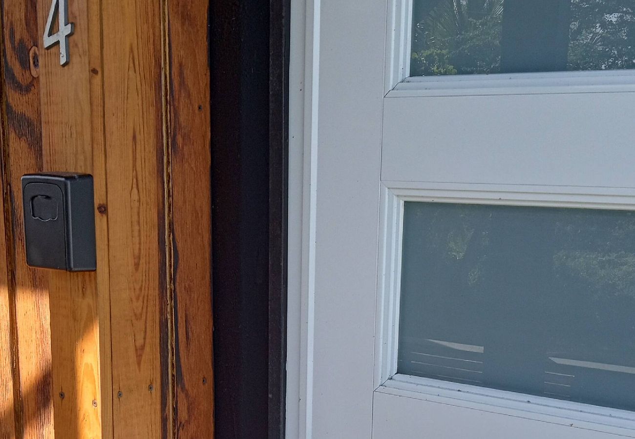 Apartment in Vega Baja - Cozy 1BR Apartment with Private Entrance –  Entre Olas 