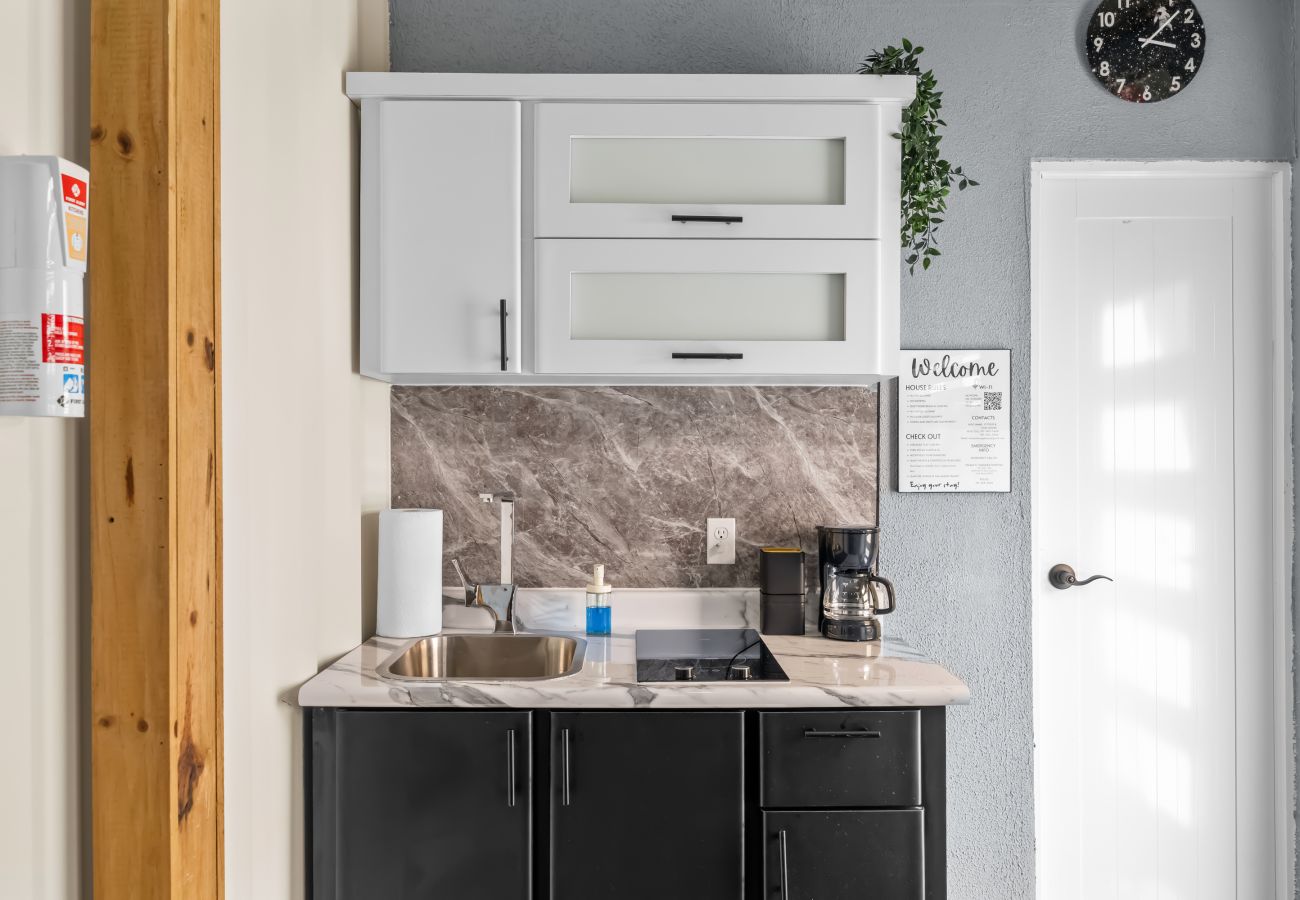 Apartment in Vega Baja - Cozy 1BR Apartment with Private Entrance