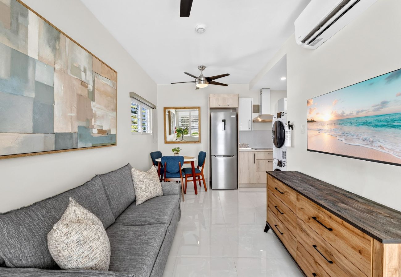 Apartment in San Juan - Modern Retreat w/ Private Balcony, 1BR for 3