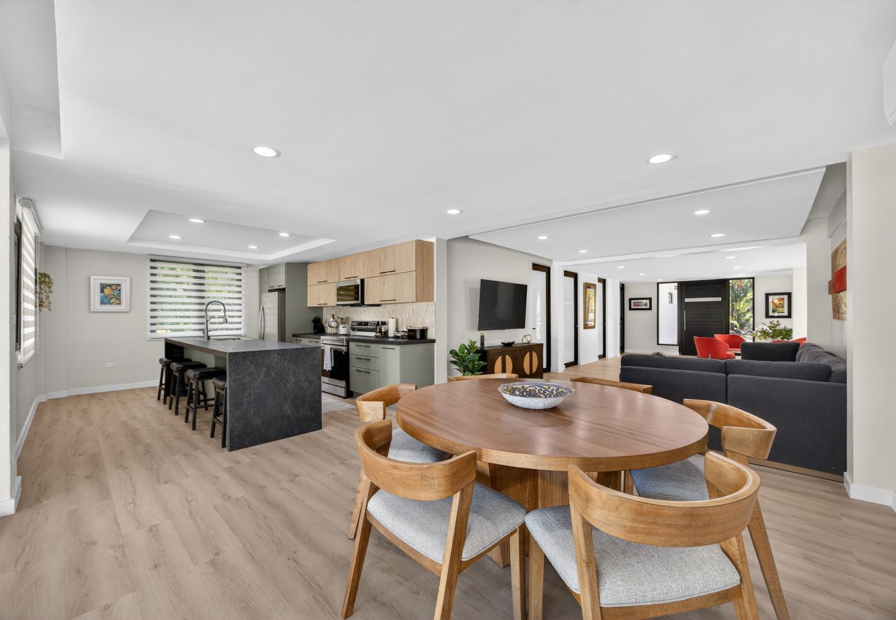 House in Río Grande - Rainforest Retreat | 6BR Private Pool Home for Groups