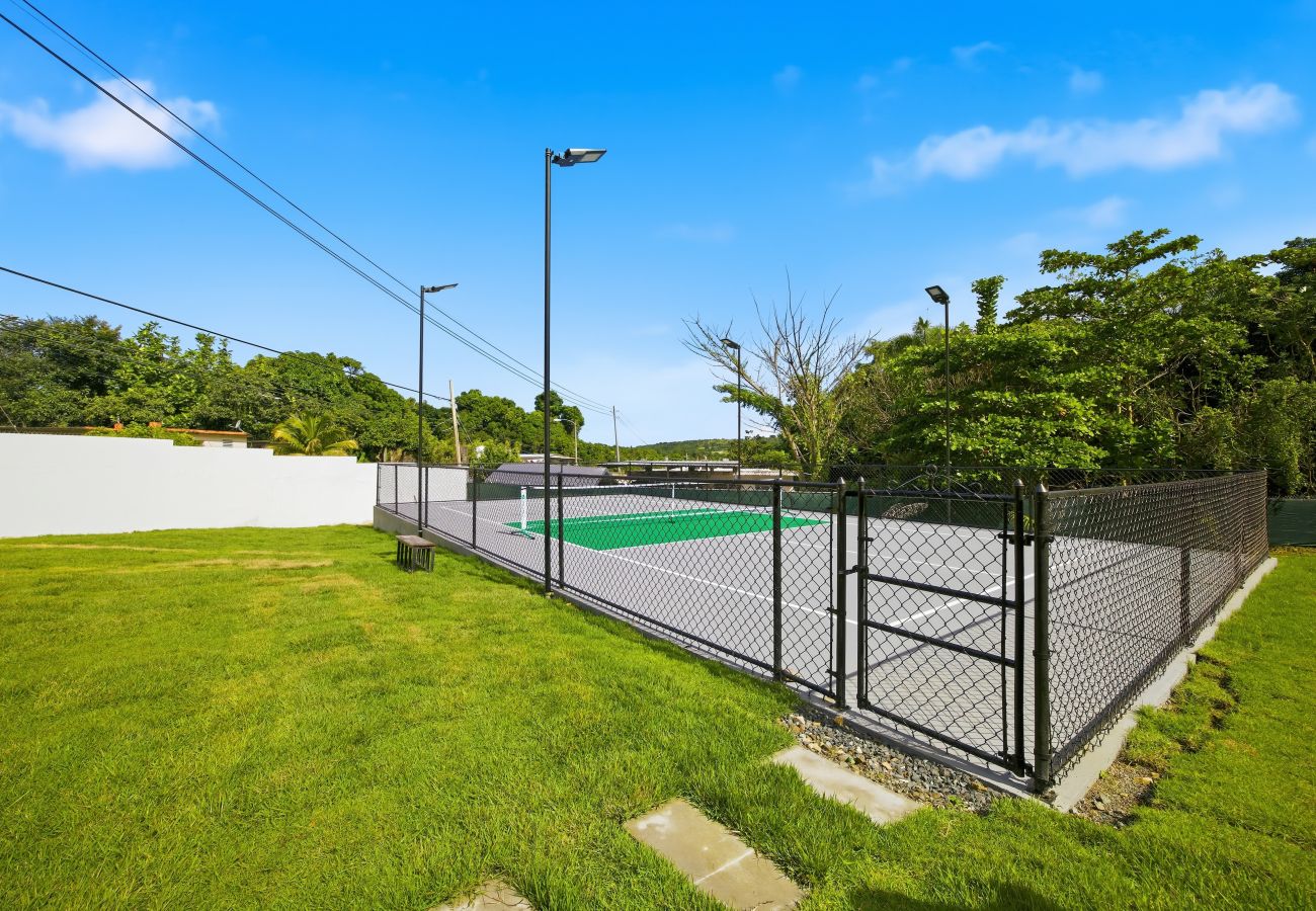 House in Río Grande - Rainforest Retreat | 6BR Private Pool Home for Groups