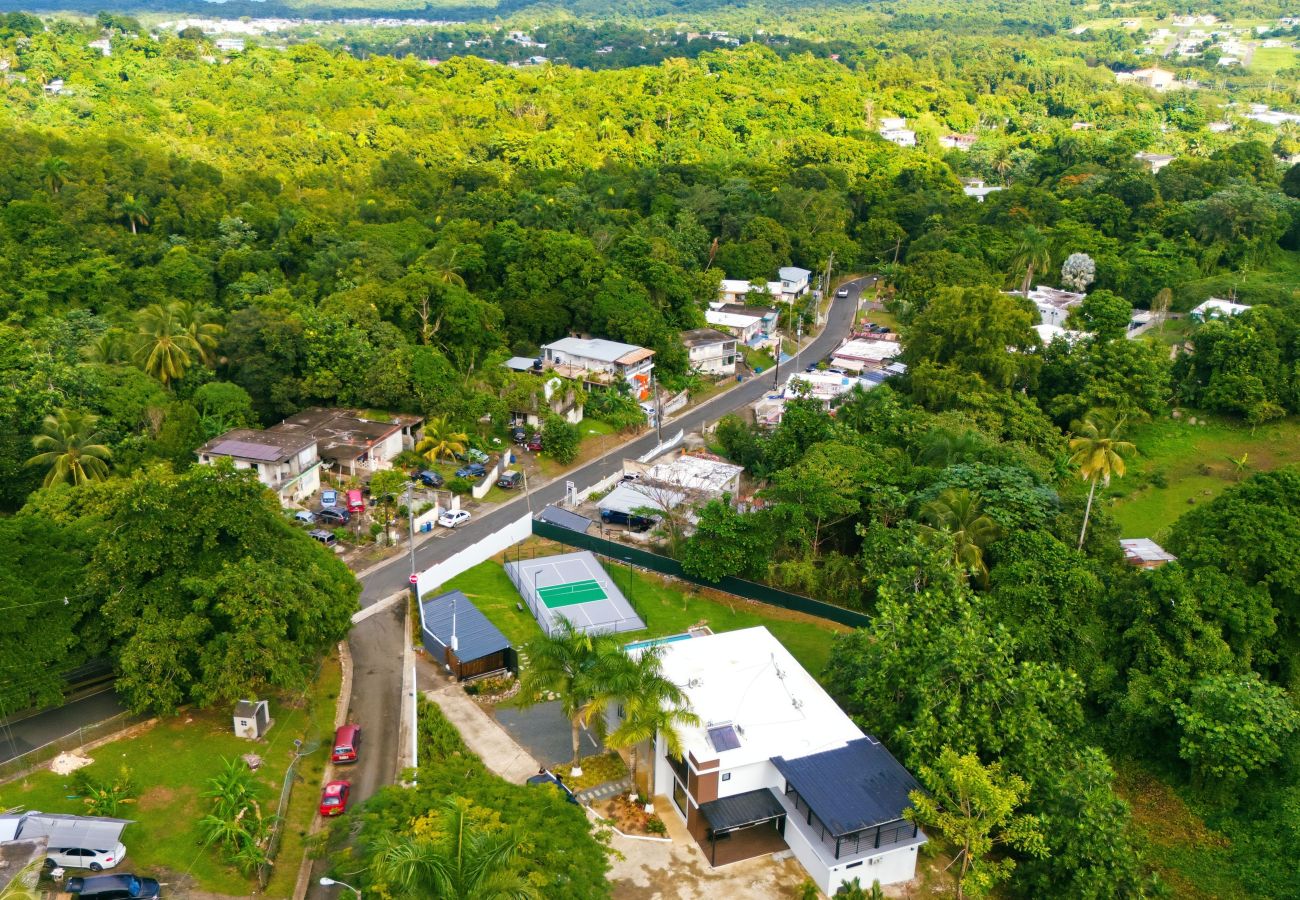House in Río Grande - Rainforest Retreat | 6BR Private Pool Home for Groups