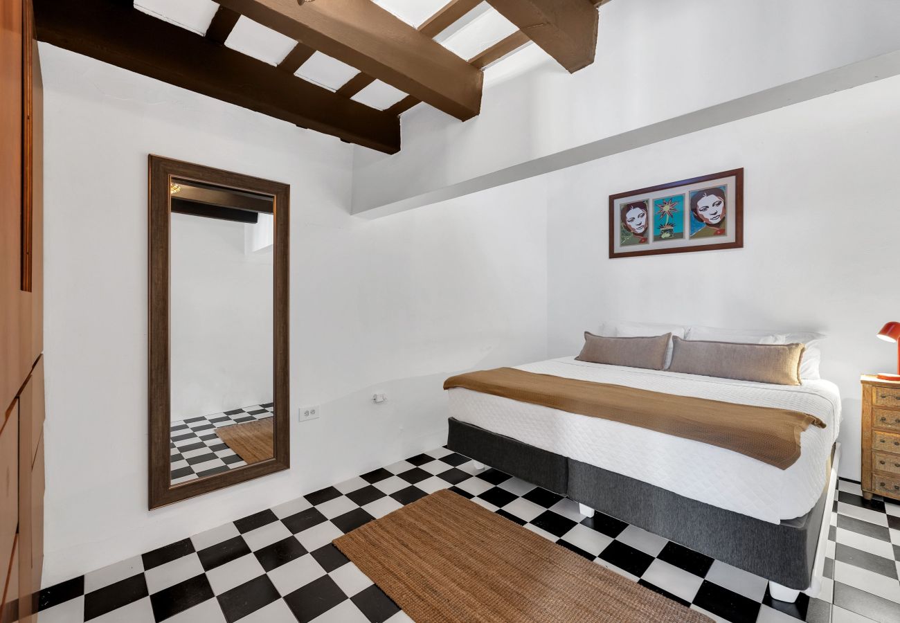 Apartment in San Juan - Centrally located  2BR Apartment w Terrance in San Juan