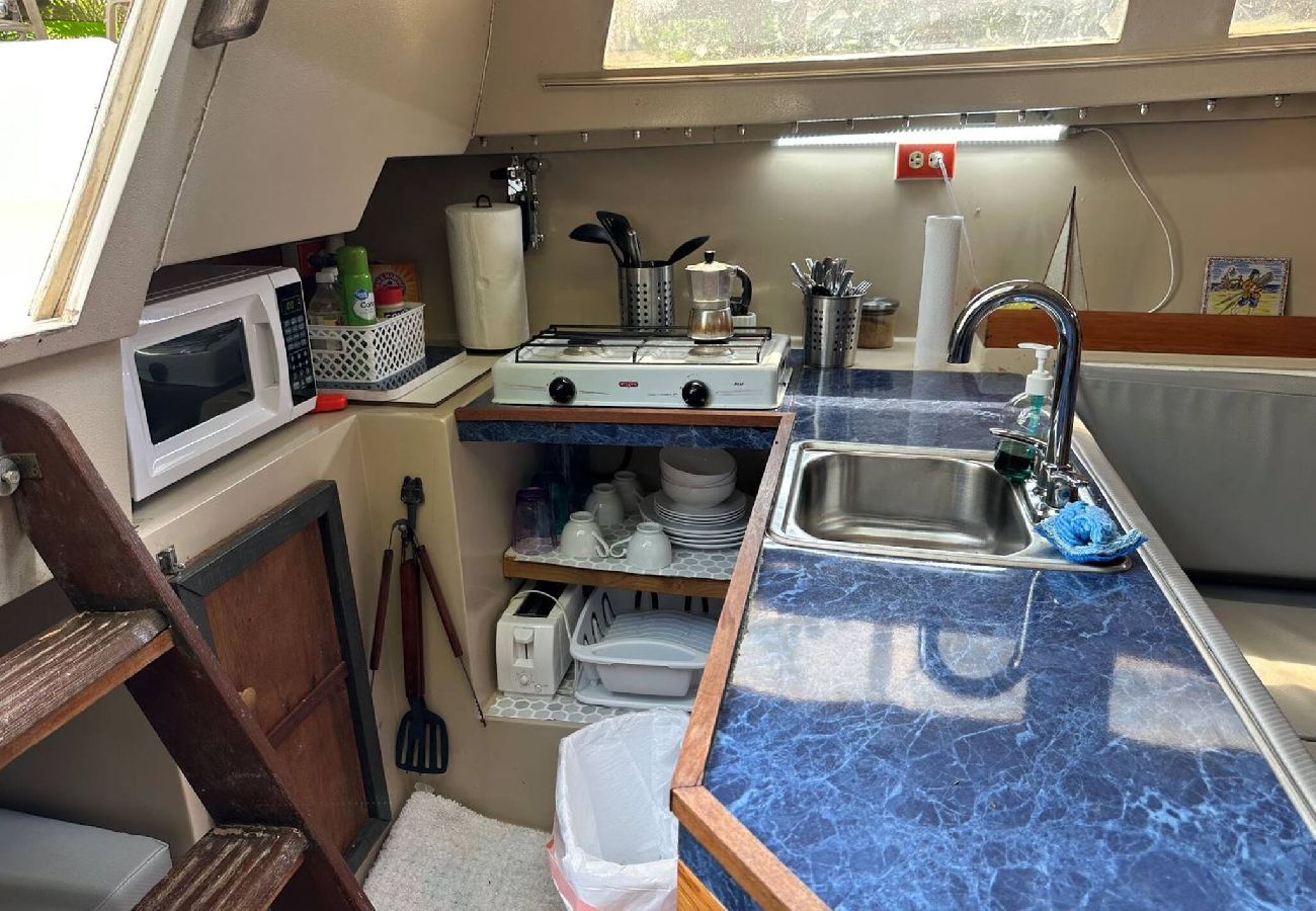 Boat in Cayey - Cozy Sailboat at the Montains with air conditioned