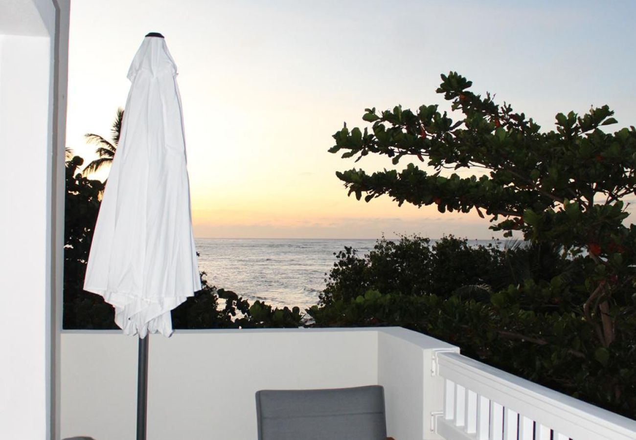 Apartment in Dorado - Elegant 1BR Retreat w/ King Bed & Balcony