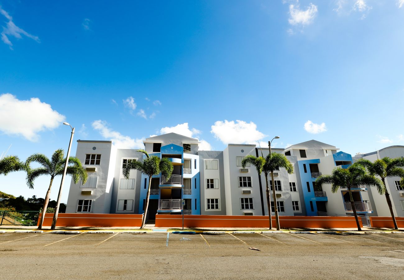 Apartment in Fajardo - Ocean View Family Apartment Near Puerto del Rey Marina